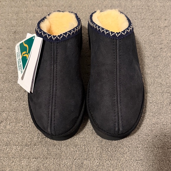 NWT Ugg Australia Platform Bobi Tazz (Black) - Picture 10 of 15